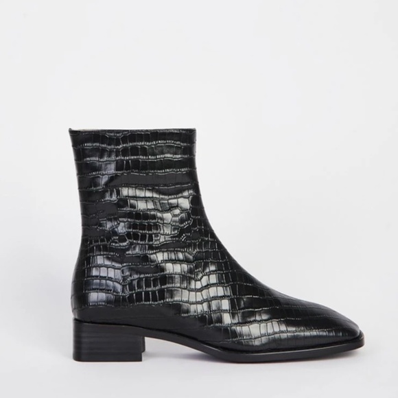 NWOT Intentionally Blank, Tour Boot: Black Croc - Picture 1 of 5